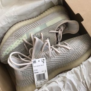 Yeezys Boost 350 V2